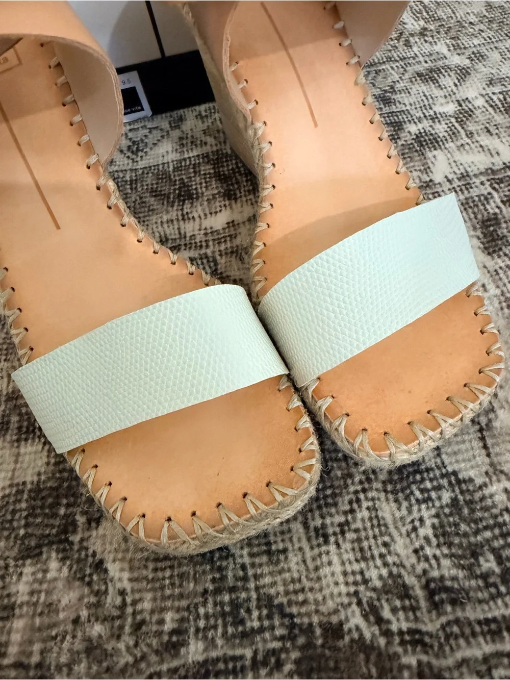 Dolce Vita, NEZZA natural leather Two-Tone Wedge Sandal, lightly worn, SZ 9.5